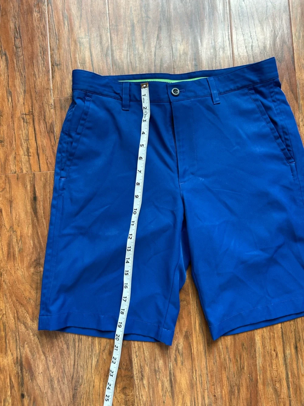IZOD Golf Straight Fit Shorts Blue Waist 32 Sporty Outdoors Activewear - Picture 5 of 9
